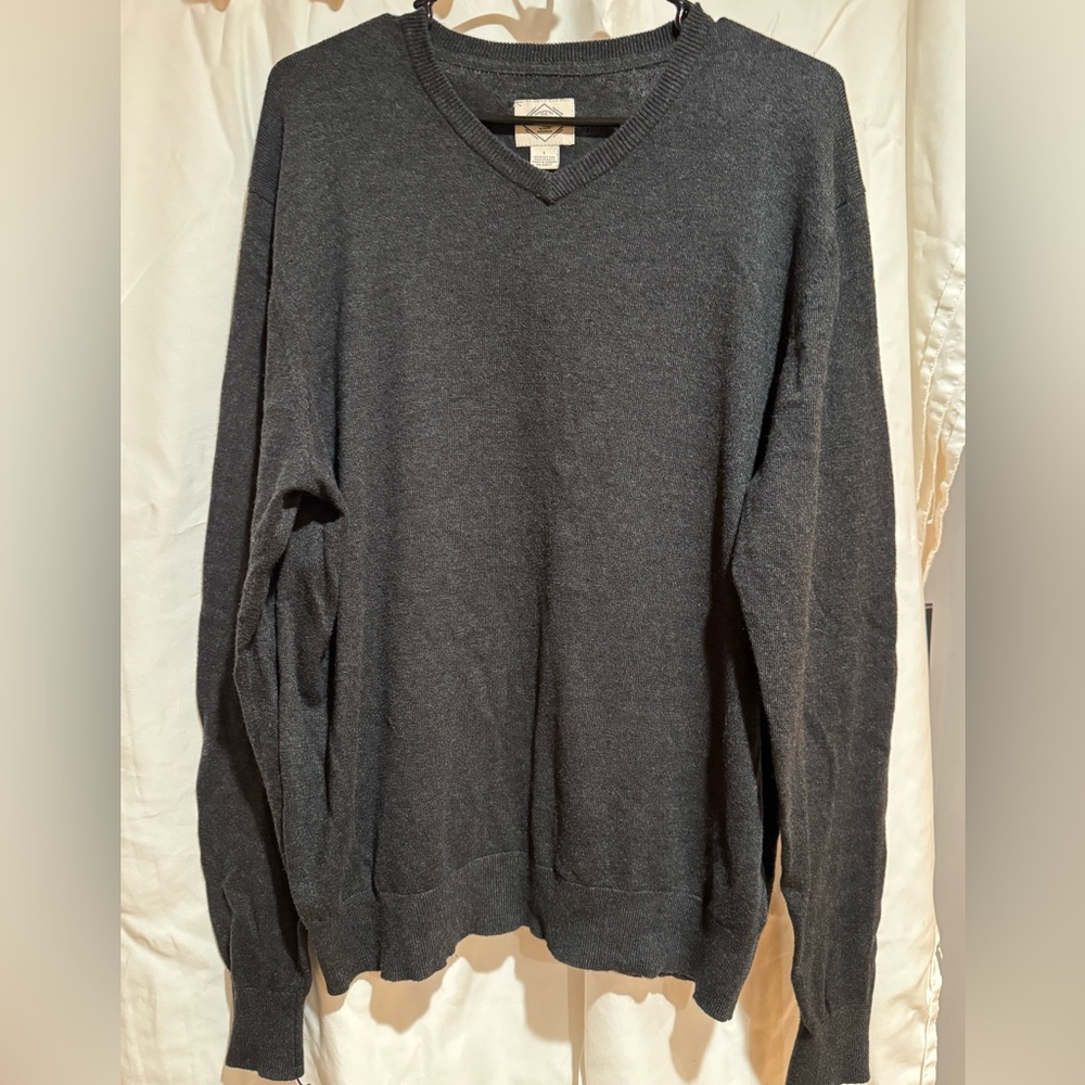St. John's Bay Dark Gray V-Neck Sweater